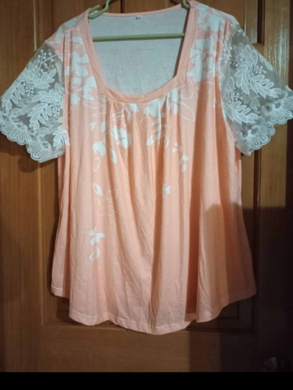 Peach Lace Sleeve Women’s Top - Soft Floral Design